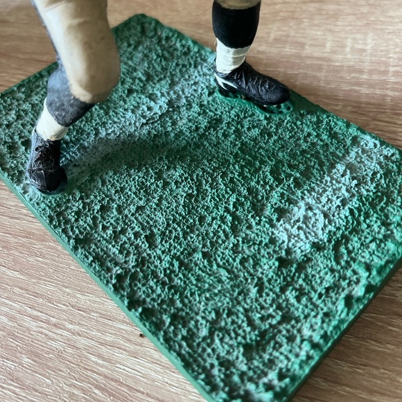 Reggie Bush 2006 MCFARLANE Action Figure NFL SERIES 14 #25 New Orleans Saints - Picture 9 of 9